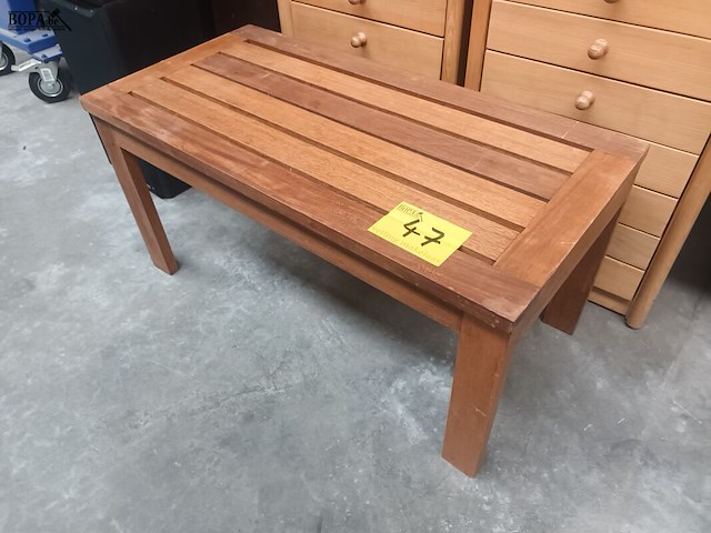 Lot 47 - salontafel in teak - afbeelding 2 van  4