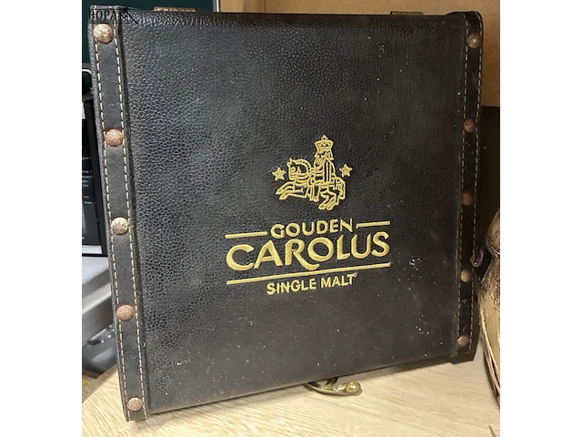 Lot 47 - vintage whisky en calvados kruik - afbeelding 4 van  5