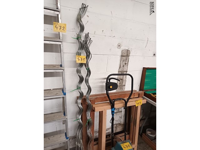 Lot 471 - plantstokken. 25 stuks - afbeelding 2 van  3