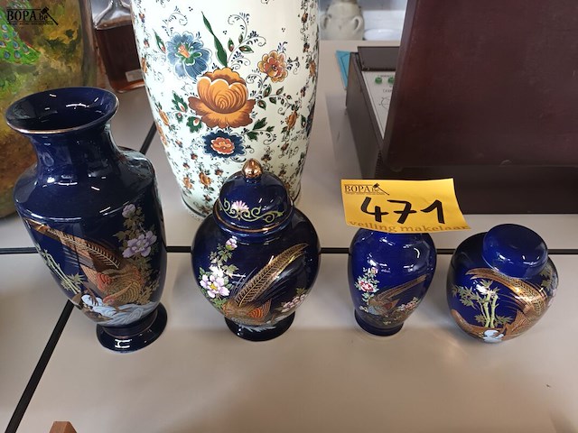 Lot 471 - vazen met goudfazanten. 4 stuks - afbeelding 1 van  4