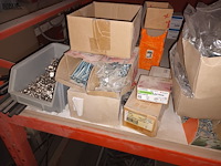 Lot 473 - bevestigingsmateriaal. inhoud rek - afbeelding 6 van  8