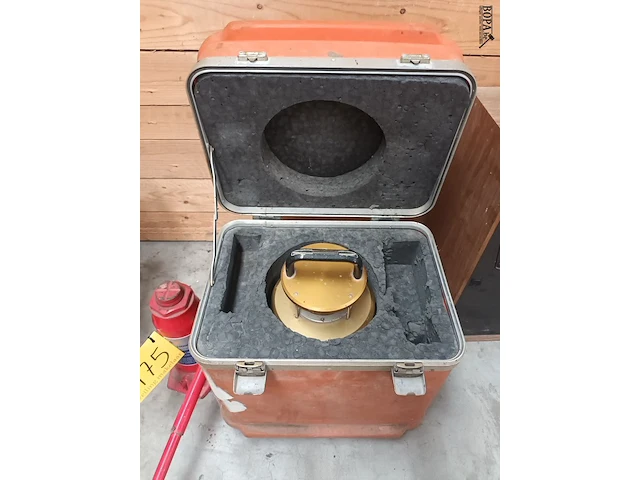 Lot 474 - ammann lasertoestel in koffer - afbeelding 3 van  5