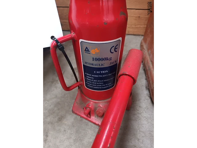 Lot 475 - hydraulische krik - afbeelding 2 van  3