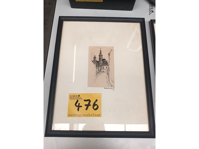 Lot 476 - kader straatzicht met kerktoren - afbeelding 1 van  3