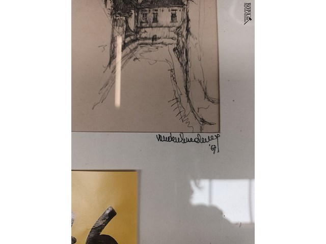Lot 476 - kader straatzicht met kerktoren - afbeelding 3 van  3