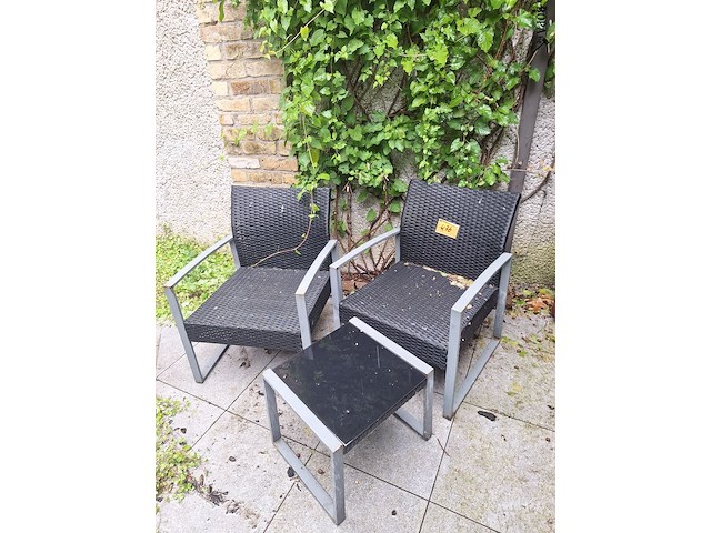 Lot 476 - loungeset - afbeelding 1 van  2