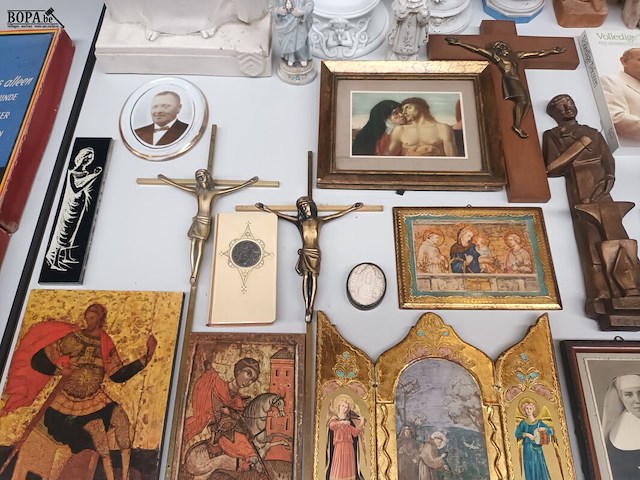 Lot 478 - heiligenbeelden en devotie. 42 stuks - afbeelding 3 van  7