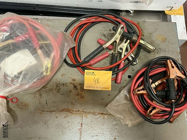 Lot 48 - accukabels - afbeelding 1 van  4