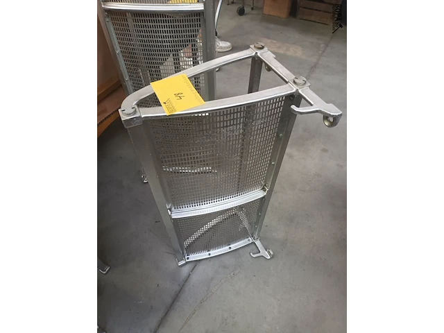 Lot 48 - bagagerek vandevelde - afbeelding 1 van  4