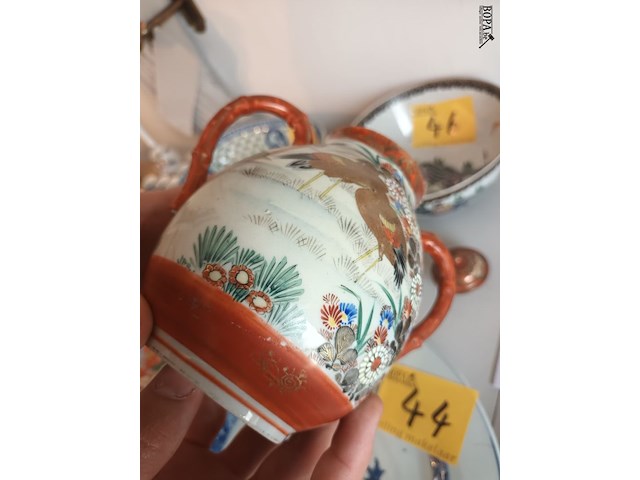 Lot 48 - chinese dekselpot - afbeelding 4 van  6