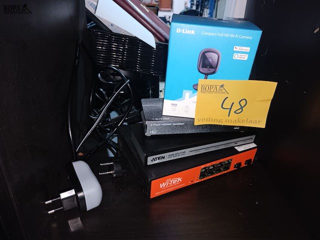 Lot 48 - computer accessoires. 4 stuks - afbeelding 1 van  4