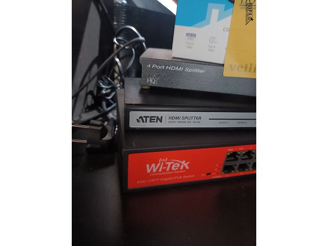 Lot 48 - computer accessoires. 4 stuks - afbeelding 4 van  4