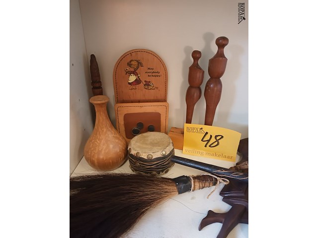 Lot 48 - houten deco. 13 stuks - afbeelding 2 van  4