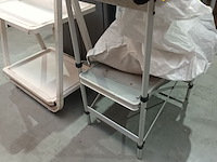 Lot 48 - kampeertafel - afbeelding 1 van  3