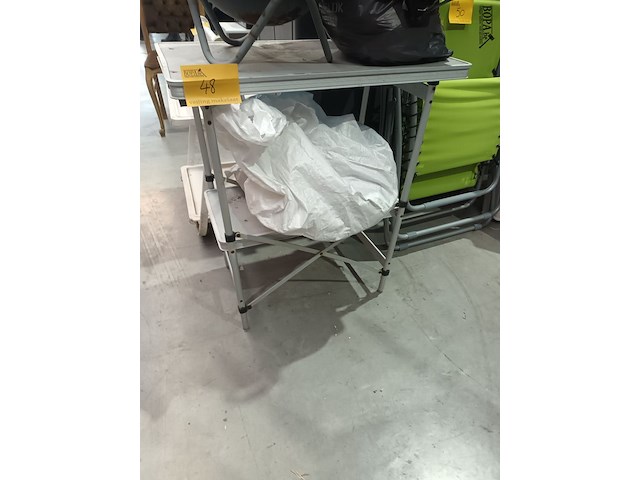 Lot 48 - kampeertafel - afbeelding 3 van  3