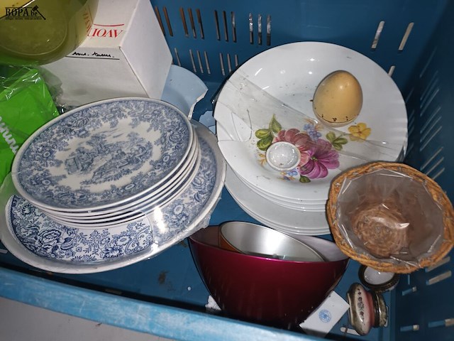 Lot 48 - keukengerei en servies - afbeelding 3 van  4