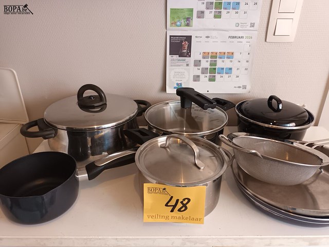 Lot 48 - kookpotten en pannen. 8 stuks - afbeelding 1 van  4