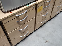 Lot 48 - ladenblokjes - 2 stuks - afbeelding 1 van  2