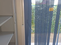 Lot 48 - lamellen gordijn luxaflex - afbeelding 2 van  4