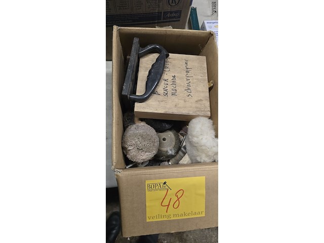 Lot 48 - lot schuurschijfjes - afbeelding 1 van  3