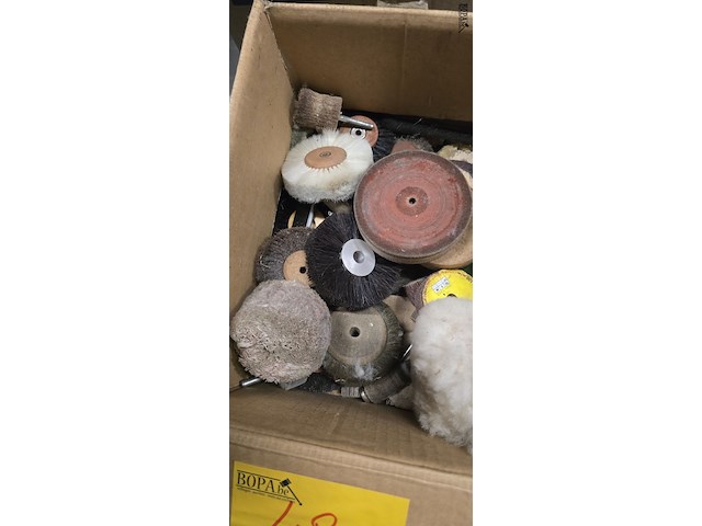 Lot 48 - lot schuurschijfjes - afbeelding 2 van  3