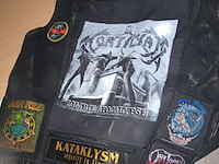 Lot 48 - metal jeans gillet en jas - afbeelding 3 van  5