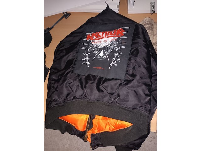 Lot 48 - metal jeans gillet en jas - afbeelding 4 van  5