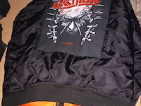 Lot 48 - metal jeans gillet en jas - afbeelding 4 van  5