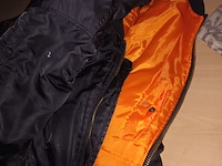 Lot 48 - metal jeans gillet en jas - afbeelding 5 van  5