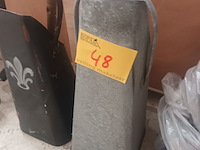Lot 48 - metalen kolenkit. 3 stuks - afbeelding 3 van  4