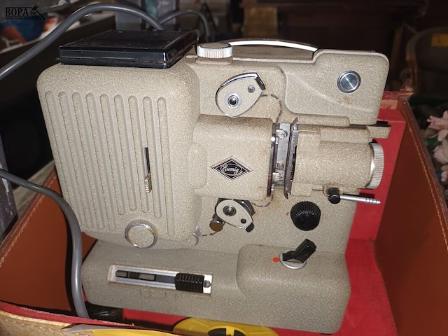 Lot 48 - oude filmprojector eumig - afbeelding 4 van  4