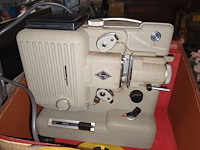 Lot 48 - oude filmprojector eumig - afbeelding 4 van  4