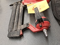 Lot 48 - pneumatische minibradmachine senco - afbeelding 2 van  4