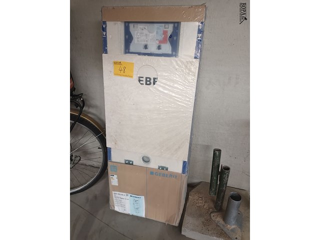 Lot 48 - sanbloc geberit - afbeelding 1 van  2