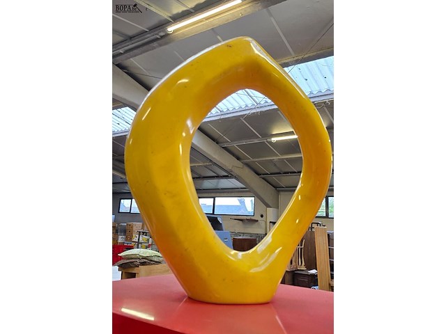 Lot 48 - sculpturen naar kunstenaar nick ervinck 2 stuks - afbeelding 3 van  3