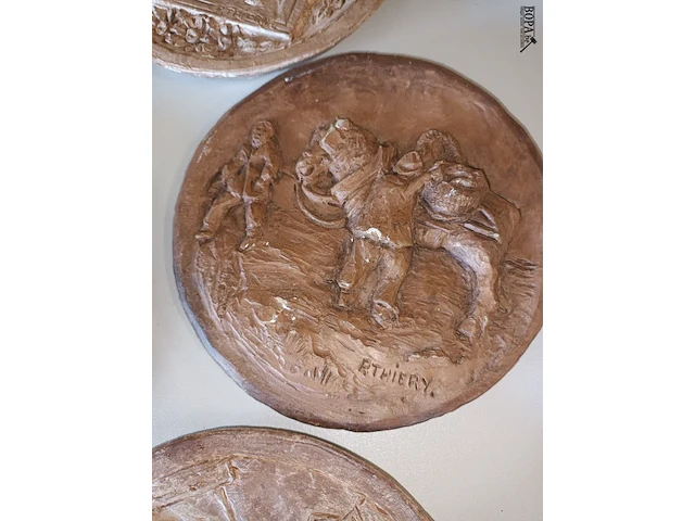 Lot 48 - sierborden keramiek. 5 stuks - afbeelding 4 van  5