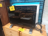 Lot 48 - sinji panel heater. 2 stuks - afbeelding 1 van  5