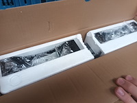 Lot 48 - sinji panel heater. 2 stuks - afbeelding 5 van  5