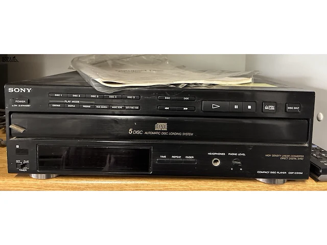 Lot 48 - sony - 2 stuks - afbeelding 6 van  8