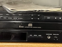 Lot 48 - sony - 2 stuks - afbeelding 6 van  8