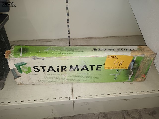 Lot 48 - stairmate - afbeelding 1 van  3