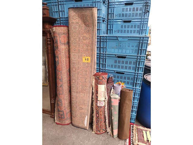 Lot 48 - tapijten en deurmatten - afbeelding 2 van  4