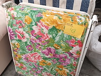 Lot 48 - tuinbed. 2 stuks - afbeelding 1 van  3