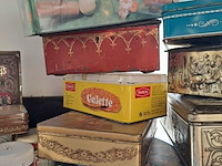 Lot 48 - vintage blikken dozen allerlei - afbeelding 3 van  4
