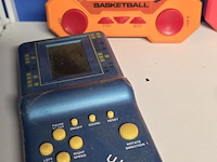 Lot 48 - vintage bricks games 4 stuks - afbeelding 2 van  3