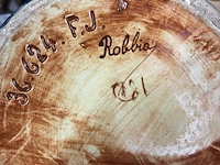 Lot 48 - vintage handgeschilderde keramieken dekselvaas - afbeelding 3 van  3