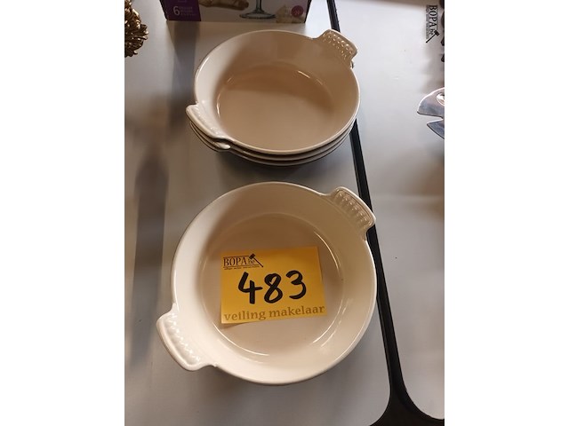 Lot 483 - ovenschaal le creuset. 4 stuks - afbeelding 1 van  3