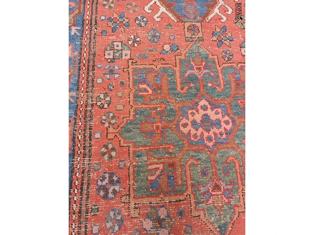 Lot 484 - handgeweven oosters tapijt - afbeelding 3 van  5