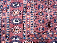 Lot 485 - handgeweven oosters tapijt - afbeelding 2 van  4