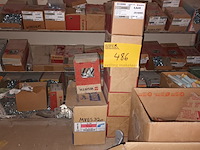 Lot 486 - bevestigingsmateriaal. inhoud werkbank - afbeelding 4 van  4